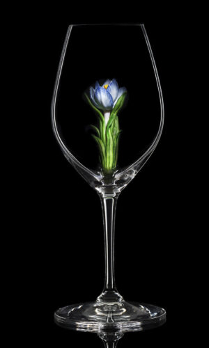 Champagne Riedel glass Blue Crocus 01